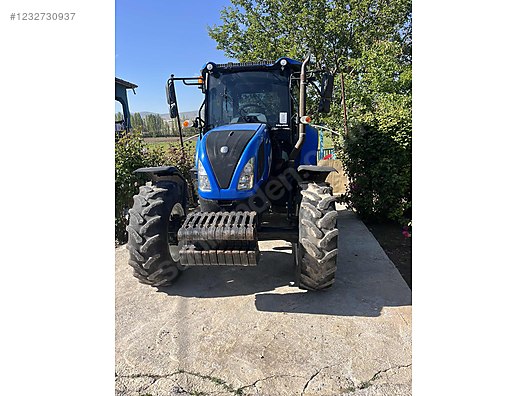 Machinery / Agricultural Machines / Tractors / New Holland / TR5.100