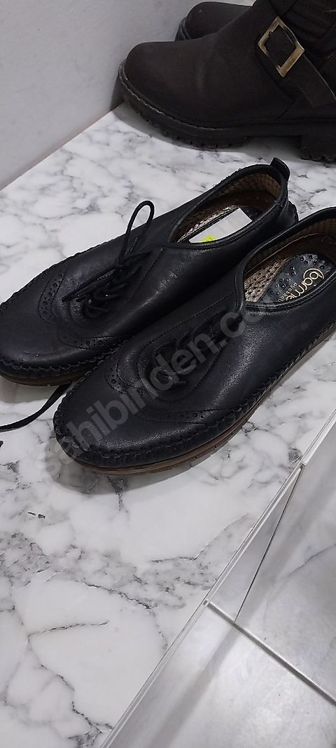 bayan deri ayakkabı