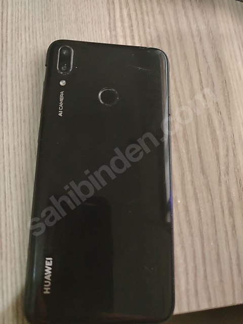 Huawei prime y7 2018 çok küçük bir kırık var ekran çok temiz