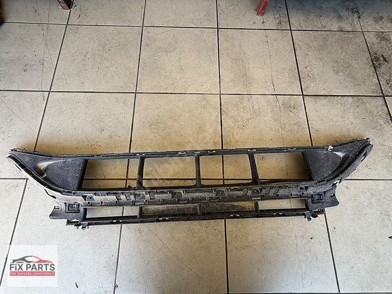 Mercedes C Tampon Izgarası