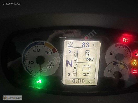 Machinery / Agricultural Machines / Tractors / New Holland / TR5.110