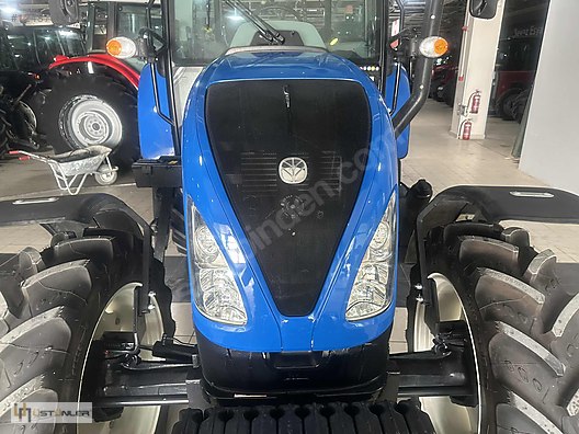 Machinery / Agricultural Machines / Tractors / New Holland / TR5.110