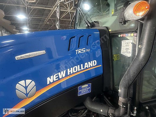 Machinery / Agricultural Machines / Tractors / New Holland / TR5.110