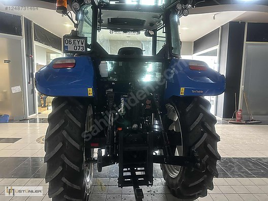 Machinery / Agricultural Machines / Tractors / New Holland / TR5.110