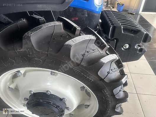 Machinery / Agricultural Machines / Tractors / New Holland / TR5.110