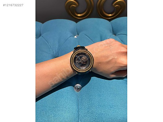 Versace V Metal Icon Watch Versace V Metal Icon Watch Top