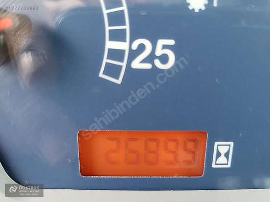 Machinery / Agricultural Machines / Tractors / New Holland / TD90D