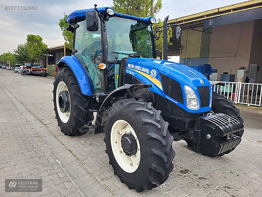 Machinery / Agricultural Machines / Tractors / New Holland / TD90D