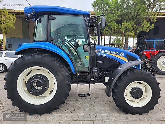 Machinery / Agricultural Machines / Tractors / New Holland / TD90D