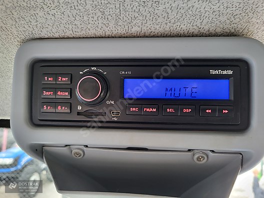 Machinery / Agricultural Machines / Tractors / New Holland / TD90D