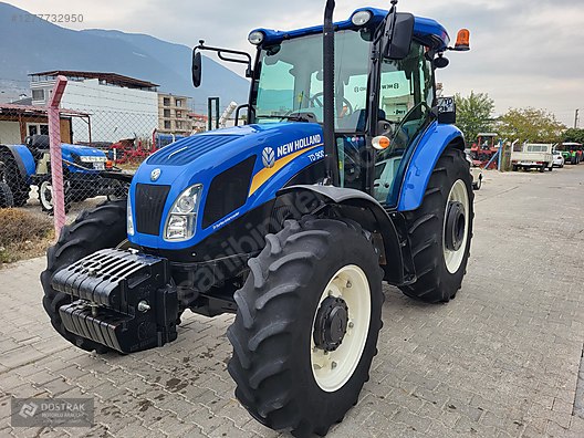 Machinery / Agricultural Machines / Tractors / New Holland / TD90D