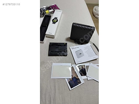 Used & Brand New Items / Cameras & Photographic Equipment / Analogue Film Cameras / Instant Camera