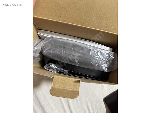 Used & Brand New Items / Cameras & Photographic Equipment / Analogue Film Cameras / Instant Camera