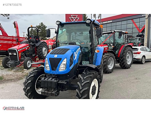 Machinery / Agricultural Machines / Tractors / New Holland / TT4.50