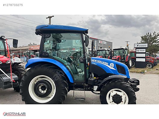 Machinery / Agricultural Machines / Tractors / New Holland / TT4.50