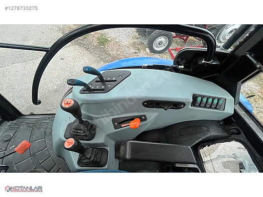 Machinery / Agricultural Machines / Tractors / New Holland / TT4.50