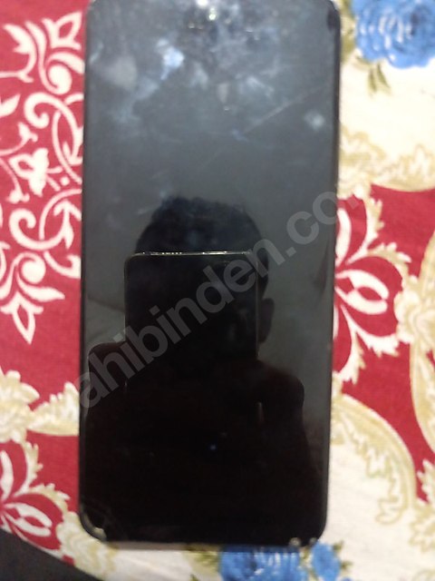 ekran kirik baska sikintisi yok