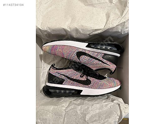 Nike flyknit 2025 racer kırmızı