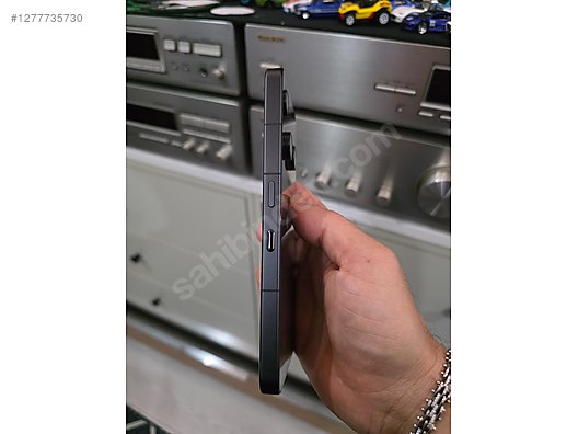 Used & Brand New Items / Cell Phones & Accessories / Cell Phones / Nothing / Phone (3)