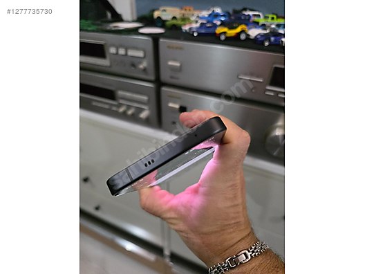 Used & Brand New Items / Cell Phones & Accessories / Cell Phones / Nothing / Phone (3)