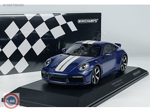 Minichamps Diecast Model 1:18 Porsche Araba - 1320736435
