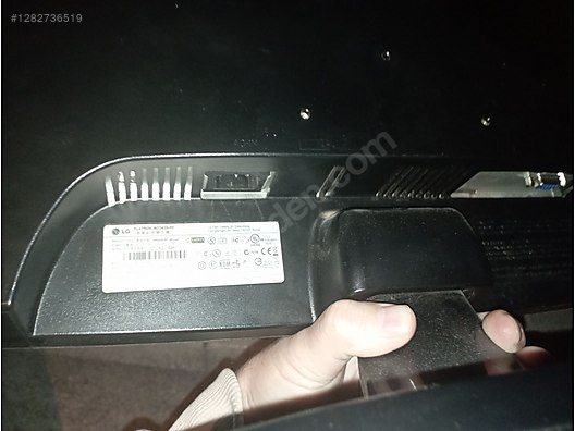 Used & Brand New Items / Computers / Monitors / LED & LCD Monitör