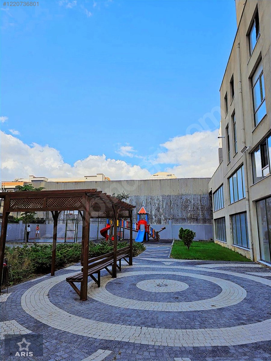 ARİS GRAND TOWER DA 30.KATTA YABANCI BAYAN ÖĞRENCİYE KİRALIK - Image 37