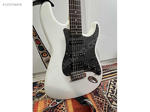 Squier Elektro Gitar