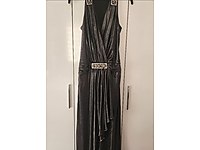 BİR KEZ KULLANILMIŞ PARLAK KUMAŞ