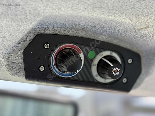 Machinery / Agricultural Machines / Tractors / New Holland / T5.90S