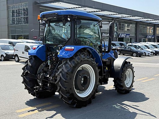 Machinery / Agricultural Machines / Tractors / New Holland / T5.90S
