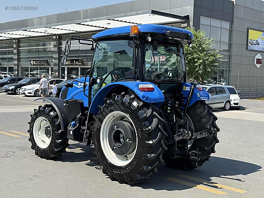 Machinery / Agricultural Machines / Tractors / New Holland / T5.90S