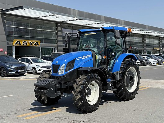 Machinery / Agricultural Machines / Tractors / New Holland / T5.90S