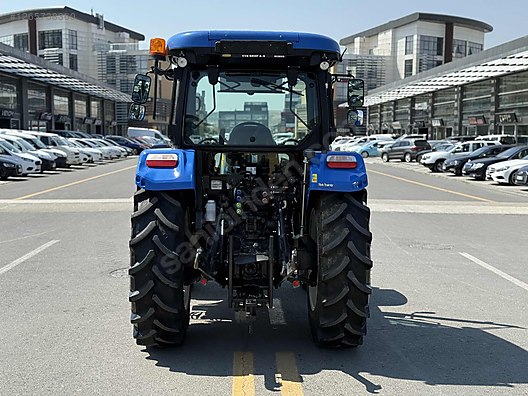 Machinery / Agricultural Machines / Tractors / New Holland / T5.90S
