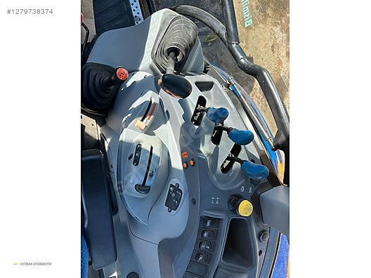 Machinery / Agricultural Machines / Tractors / New Holland / T5.115