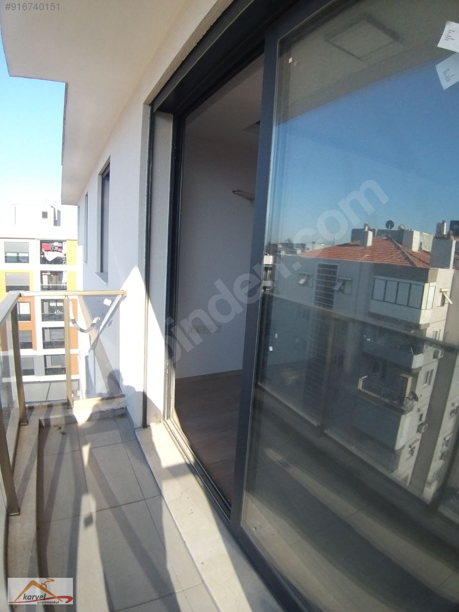 KARYELDEN BORNOVA MANİSA KAVSAĞINA YAKIN 1+1 SATILIK DAİRE Satılık