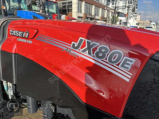 Machinery / Agricultural Machines / Tractors / Case IH / JX80E