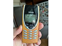 Nokia 8210