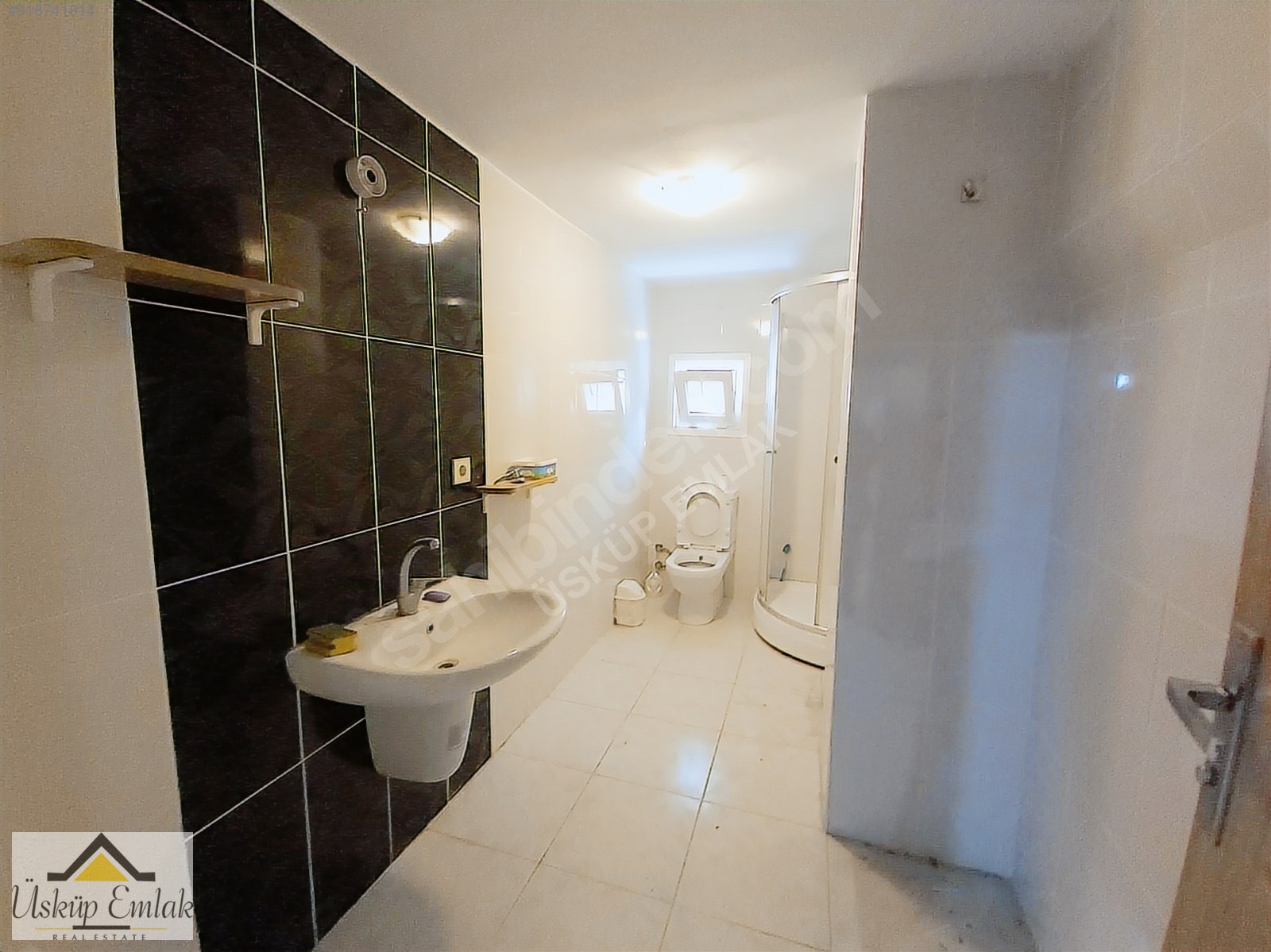 Bahçelievler Öğretmen Evi Karşısı Otoparklı Kiralık Temiz Daire