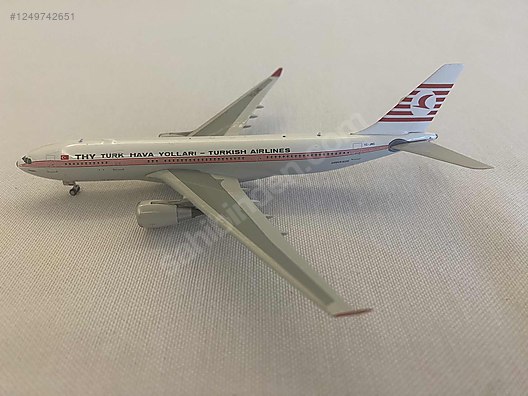 AIRBUS A330-200 Turkish Airlines KUSHIMOTO Diecast Model Uçak on