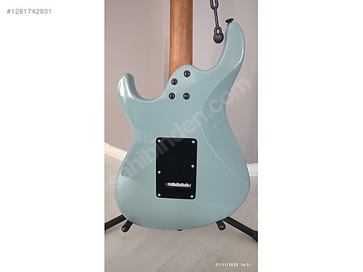 İkinci El ve Sıfır Alışveriş / Müzik / Müzik Aletleri / Telli Çalgılar / Gitar / Elektro