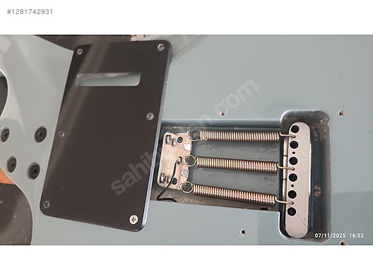 İkinci El ve Sıfır Alışveriş / Müzik / Müzik Aletleri / Telli Çalgılar / Gitar / Elektro