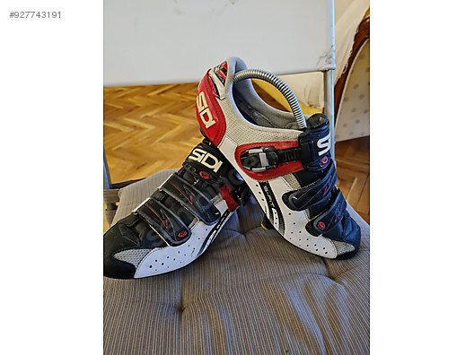 Used & Brand New Items / Sports / Bicycles / Apparel & Protection / Cycling Shoes