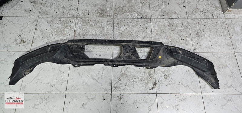 Volkswagen Passat Tampon (Arka)