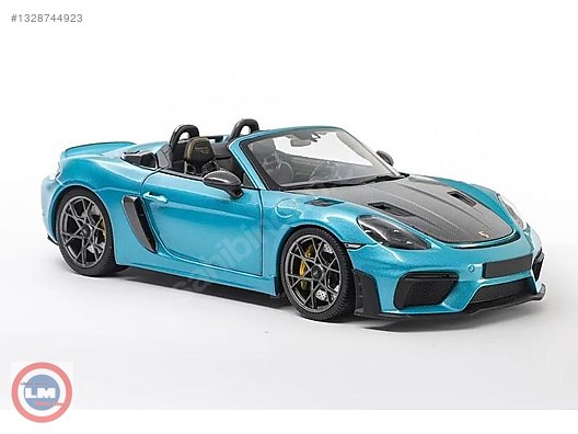 Minichamps Diecast Model 1:18 Porsche Araba - 1328744923