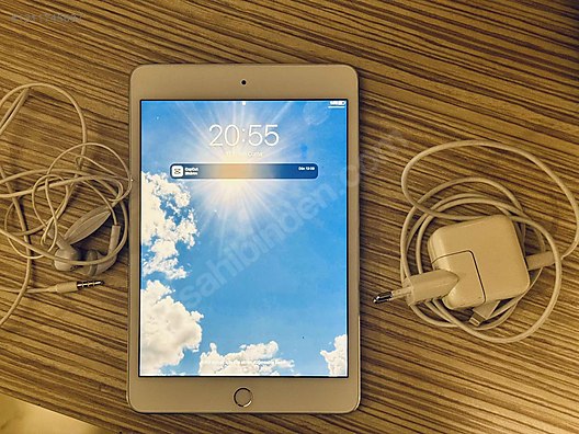 Apple iPad mini 4 シルバー Apple iPad mini 4 Wi-Fiモデル 32GB MNY22J/A [シルバー] 価格比較