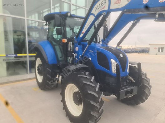 Machinery / Agricultural Machines / Tractors / New Holland / TR5.100