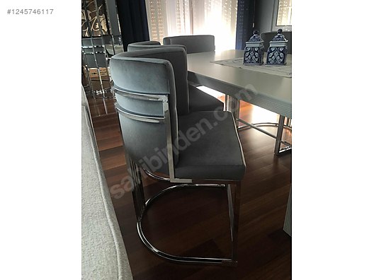 Used & Brand New Items / Home Decor / Furniture / Dining Room / Chair