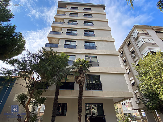 Kalamış ta Satılık 2+1 Dubleks Bahçe Kullanımı Daireye Ait