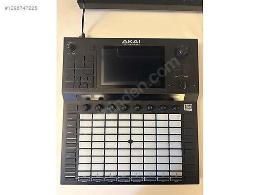 DJ機材 AKAI FORCE Akai Force | Standalone Müzik Prodüksiyon & Performans Cihazı